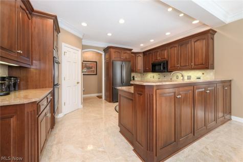 4966 Abbey Church Avenue NW Canton OH 44718
