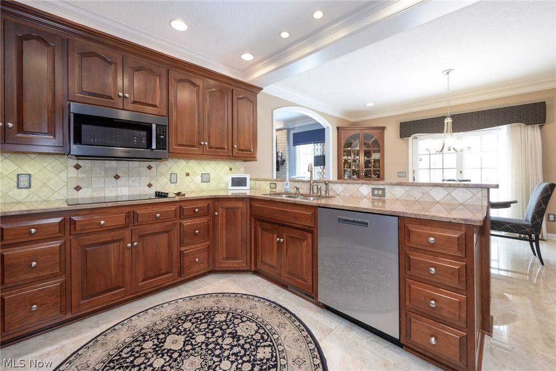 4966 Abbey Church Avenue NW Canton OH 44718