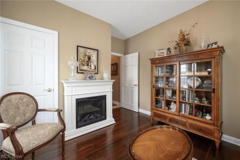4966 Abbey Church Avenue NW Canton OH 44718