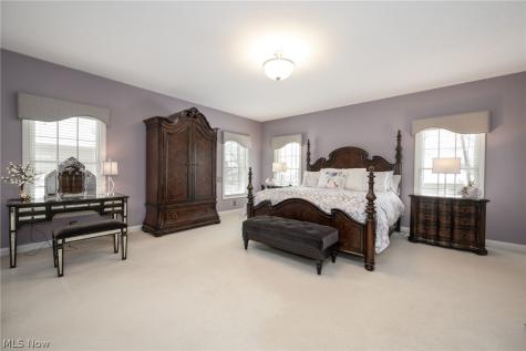 4966 Abbey Church Avenue NW Canton OH 44718