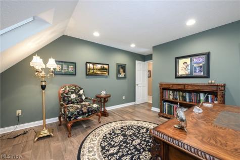 4966 Abbey Church Avenue NW Canton OH 44718