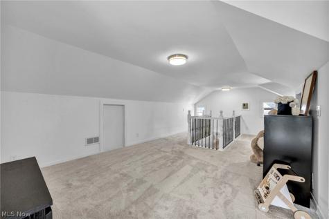 1703 Grantwood Drive Parma OH 44134