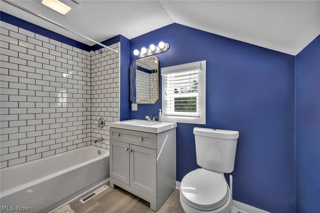 1703 Grantwood Drive Parma OH 44134