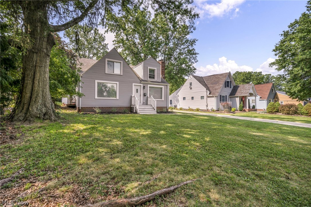 1703 Grantwood Drive Parma OH 44134