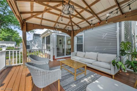 1703 Grantwood Drive Parma OH 44134