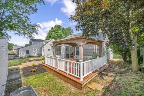 1703 Grantwood Drive Parma OH 44134