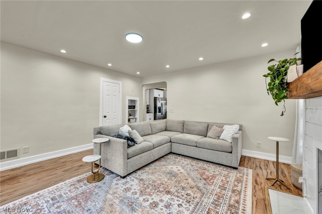 1703 Grantwood Drive Parma OH 44134