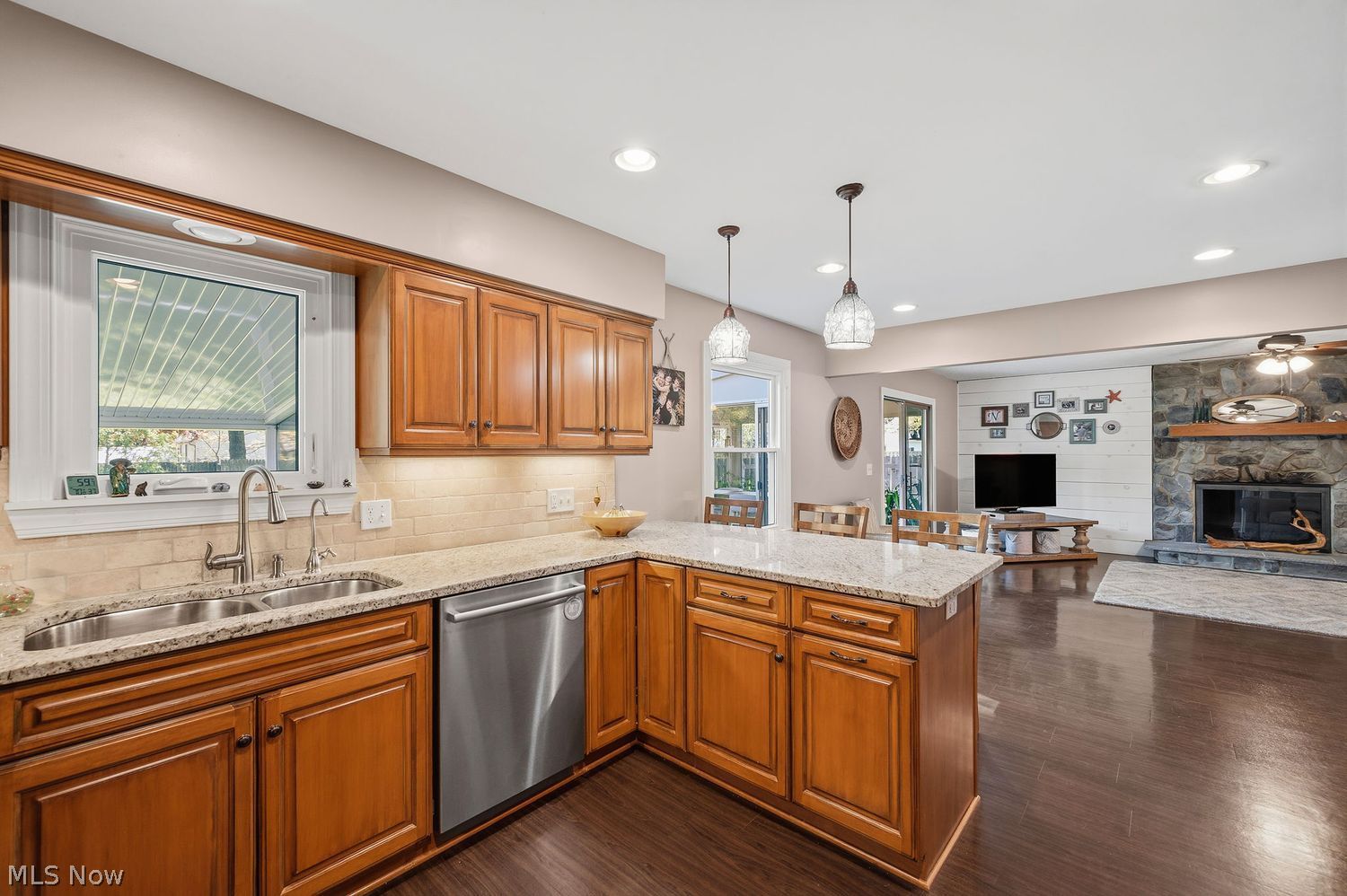 5321 Whitehaven Avenue North Olmsted OH 44070