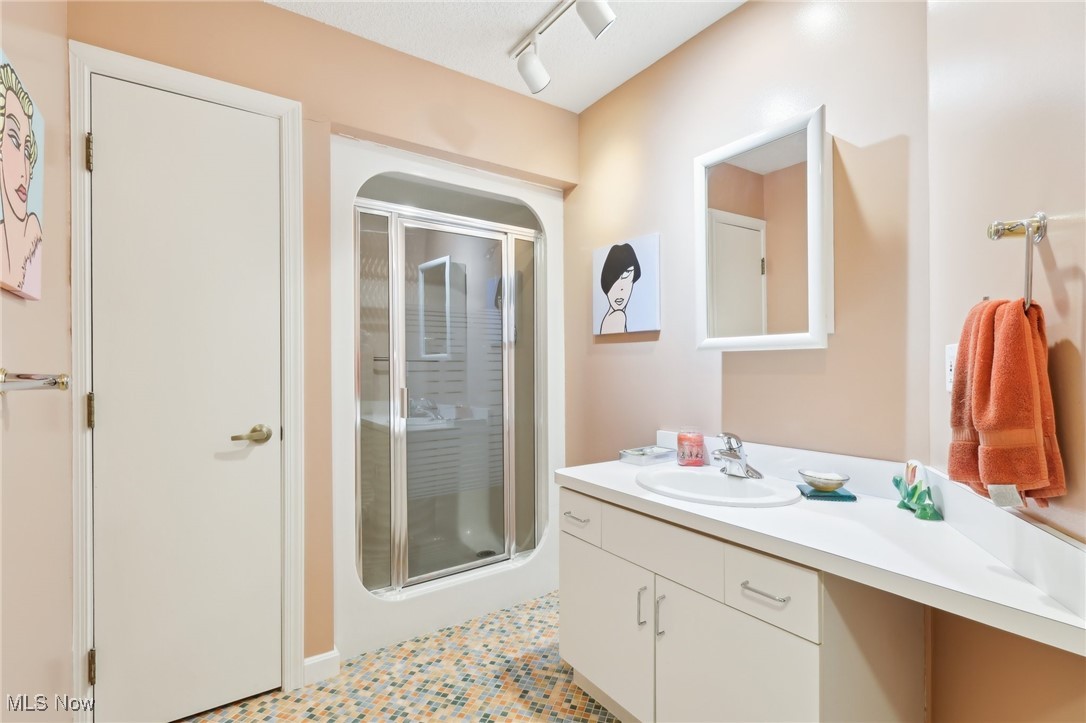 3637 Som Center Road Pepper Pike OH 44124