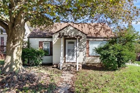 1602 Cherry Avenue NE Canton OH 44714