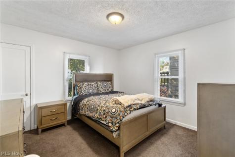 1602 Cherry Avenue NE Canton OH 44714