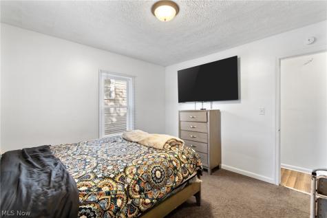 1602 Cherry Avenue NE Canton OH 44714