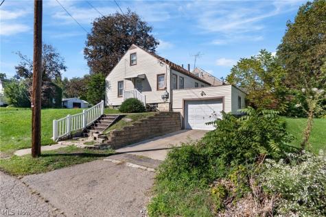 1602 Cherry Avenue NE Canton OH 44714