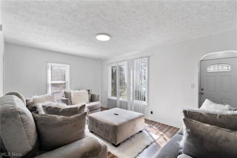 1602 Cherry Avenue NE Canton OH 44714