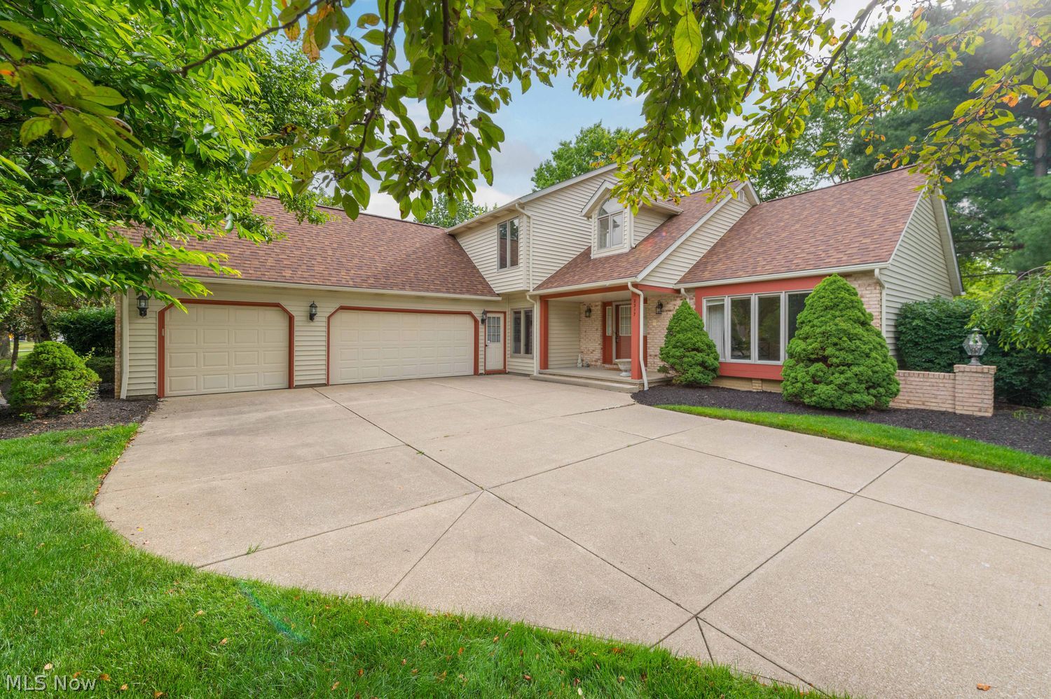 2317 Indianpath Drive Westlake OH 44145