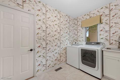2317 Indianpath Drive Westlake OH 44145