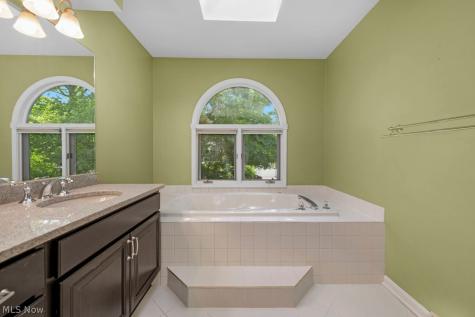 2317 Indianpath Drive Westlake OH 44145