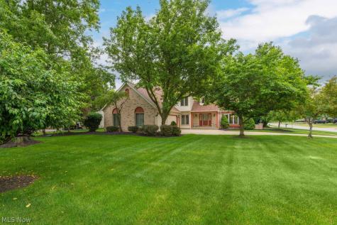 2317 Indianpath Drive Westlake OH 44145
