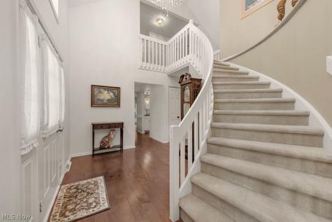 2317 Indianpath Drive Westlake OH 44145