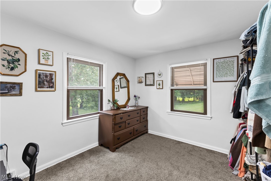 2442 Newton Street Akron OH 44305