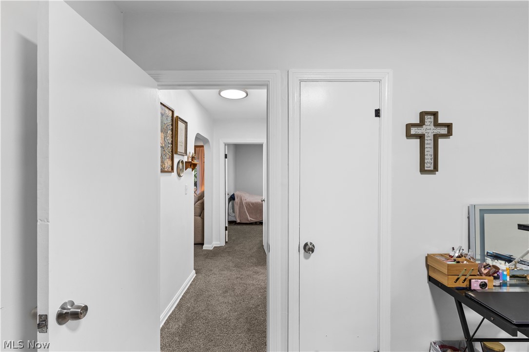 2442 Newton Street Akron OH 44305
