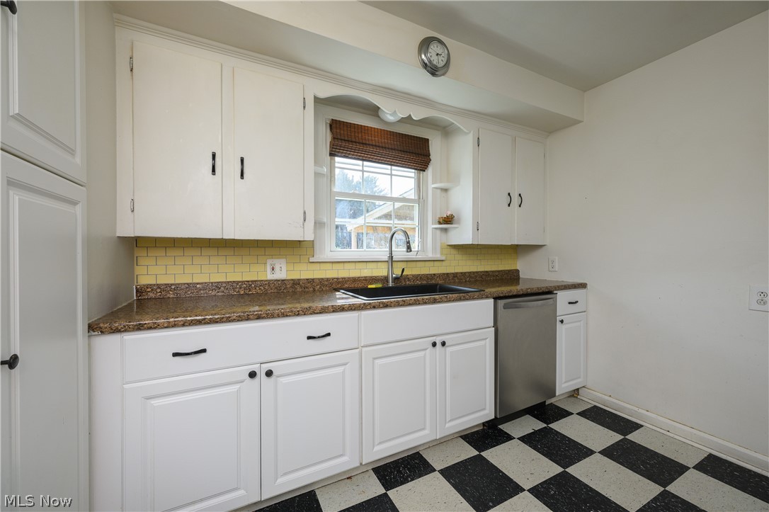 1220 Havana Place NE Canton OH 44714
