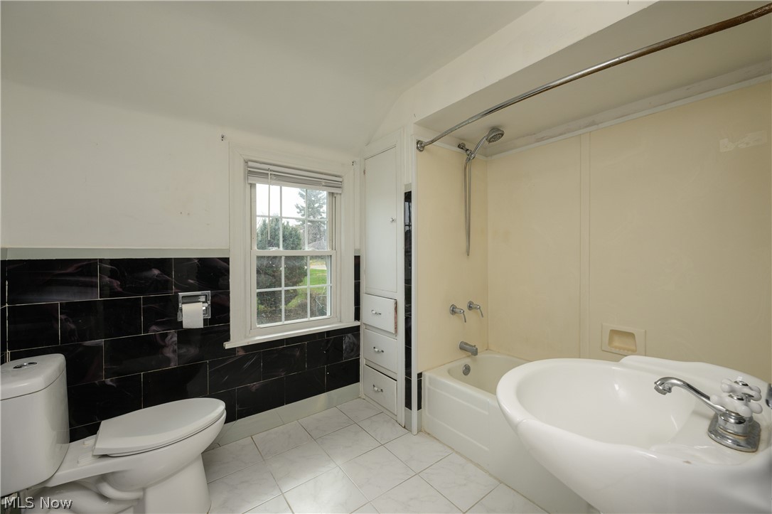 1220 Havana Place NE Canton OH 44714