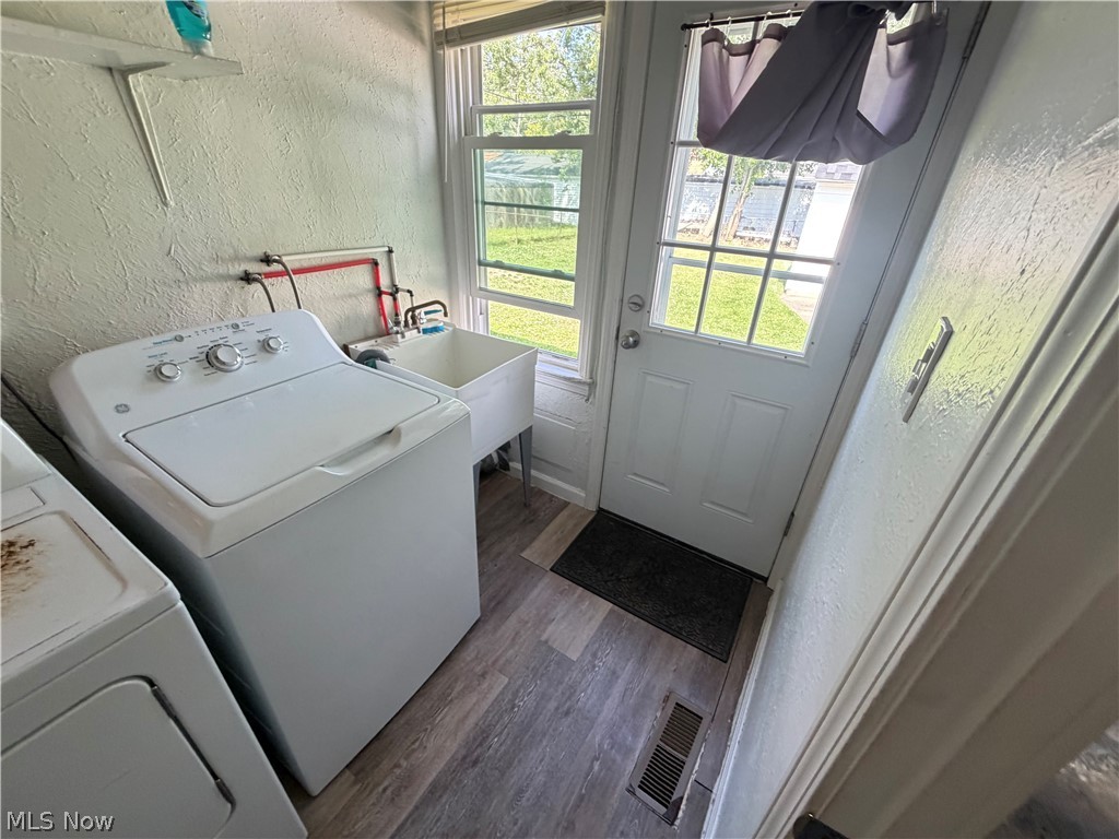 3905 E 189th Street Cleveland OH 44122