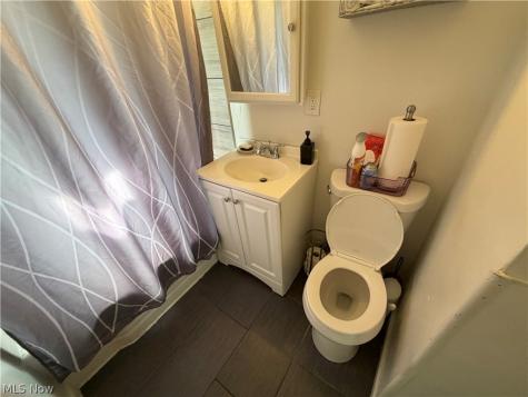 3905 E 189th Street Cleveland OH 44122