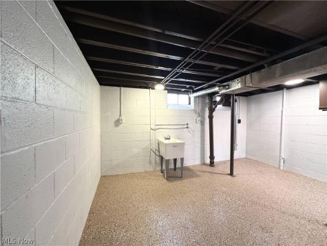 2440 Dentzler Road Parma OH 44134