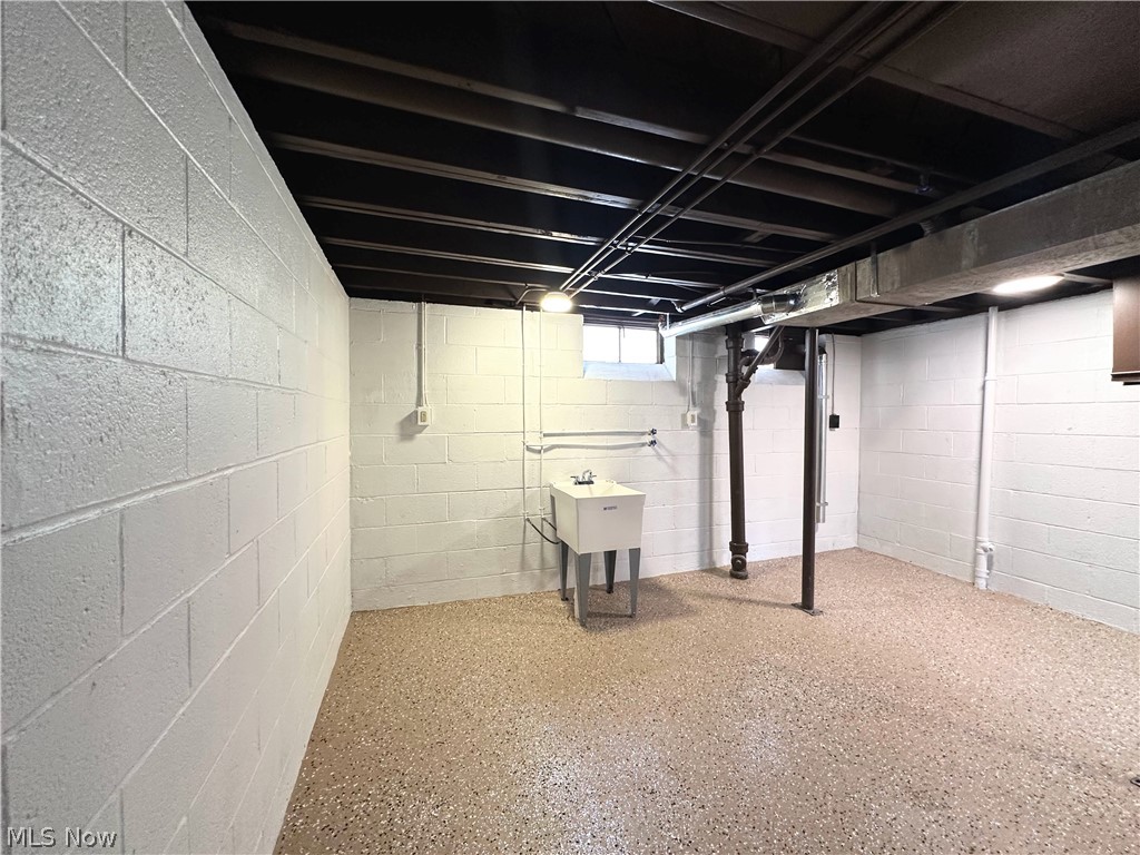 2440 Dentzler Road Parma OH 44134