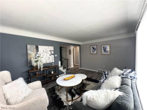 2440 Dentzler Road Parma OH 44134