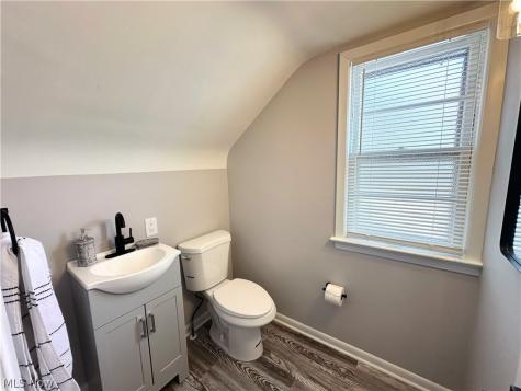 2440 Dentzler Road Parma OH 44134