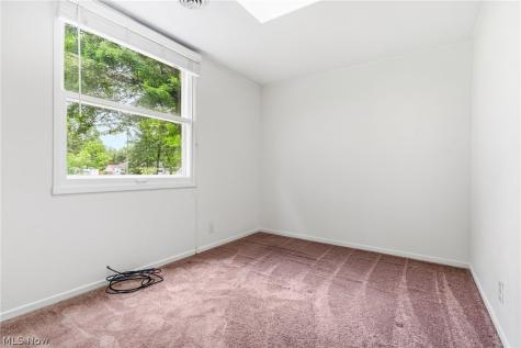 934 Meadowbrook Avenue Alliance OH 44601