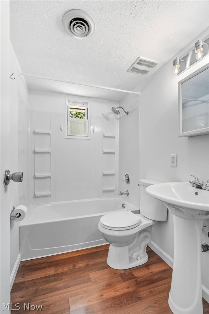 934 Meadowbrook Avenue Alliance OH 44601