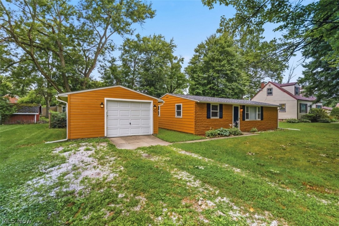 934 Meadowbrook Avenue Alliance OH 44601