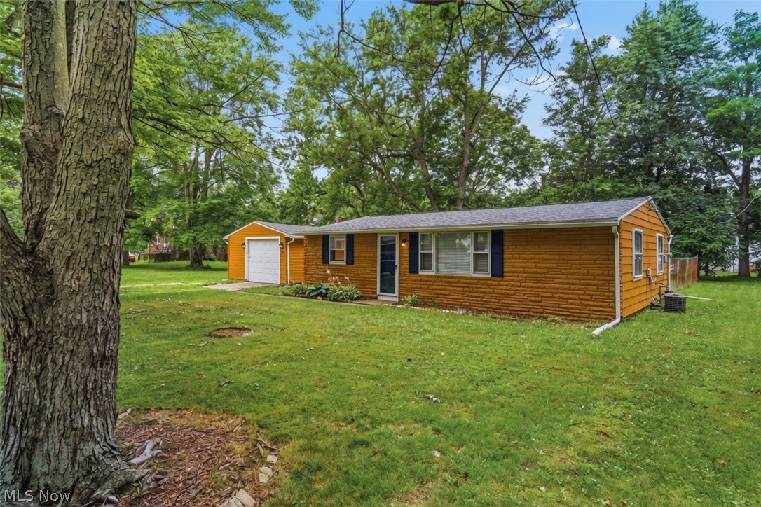 934 Meadowbrook Avenue Alliance OH 44601