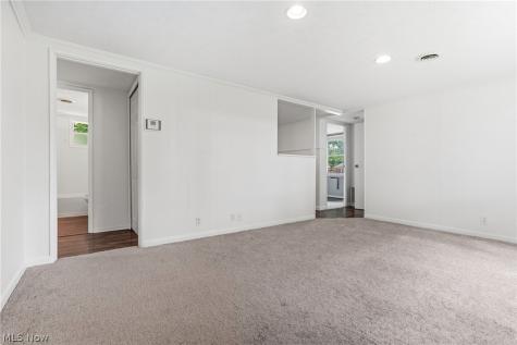 934 Meadowbrook Avenue Alliance OH 44601