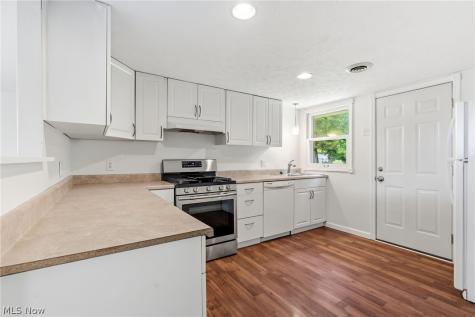 934 Meadowbrook Avenue Alliance OH 44601