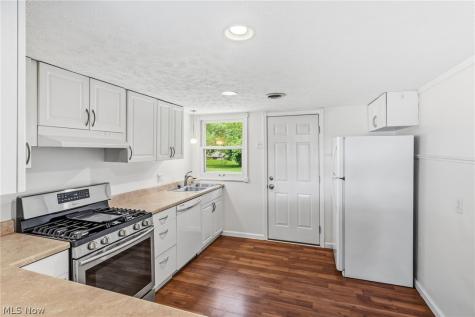 934 Meadowbrook Avenue Alliance OH 44601