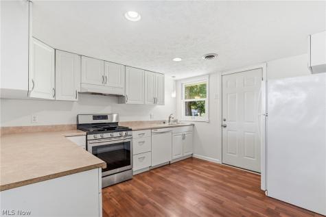 934 Meadowbrook Avenue Alliance OH 44601
