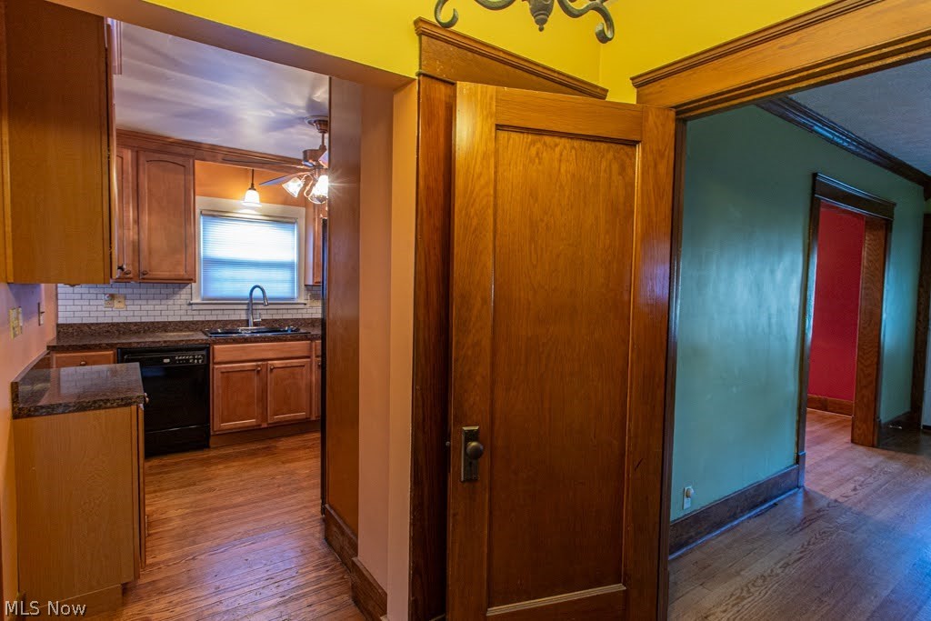 1218 Perkinswood Boulevard Warren OH 44484
