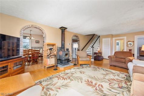 9626 Daniels Road Seville OH 44273