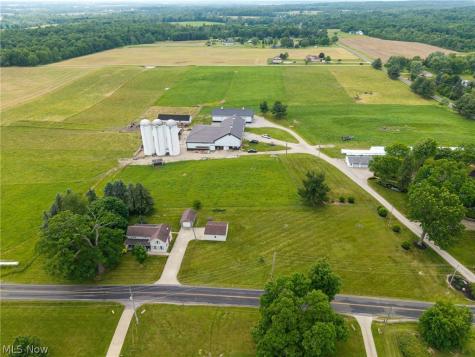 9626 Daniels Road Seville OH 44273