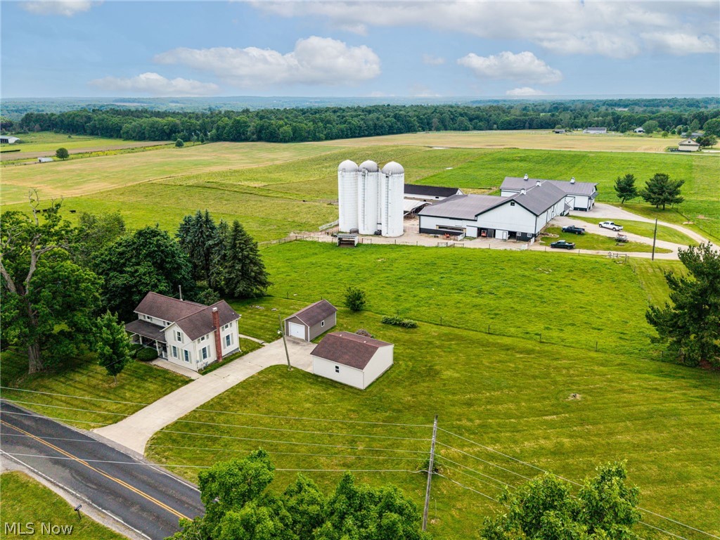 9626 Daniels Road Seville OH 44273