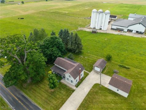 9626 Daniels Road Seville OH 44273