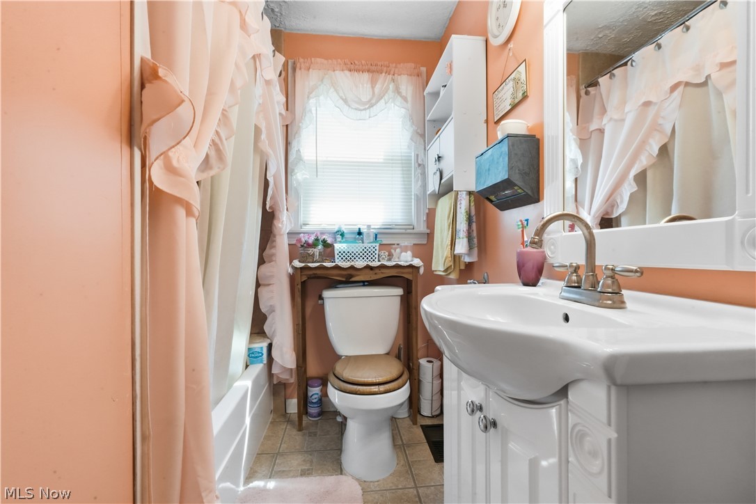 243 Lincoln Avenue Ashland OH 44805