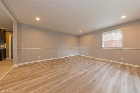 1241 Sunset Road Mayfield Heights OH 44124