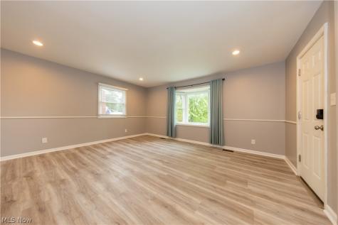 1241 Sunset Road Mayfield Heights OH 44124