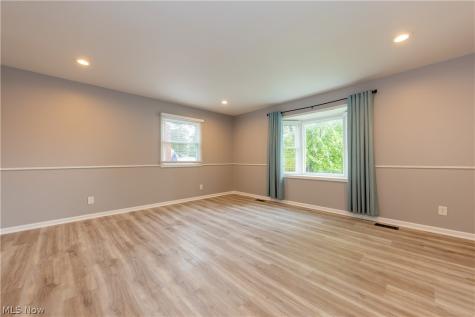 1241 Sunset Road Mayfield Heights OH 44124